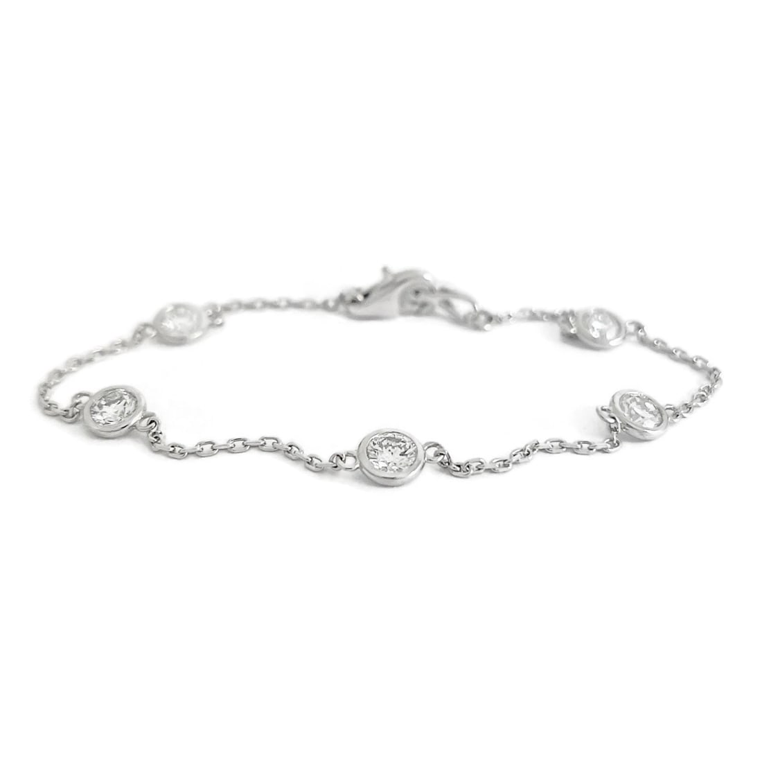 Round Lab-Created Diamond Bezel Station Bracelet 14K White Gold, 1.08 CTW: Title: Round Lab-Created Diamond Bezel Station Bracelet 14K White Gold, 1.08 CTW Description: Round Lab-Created Diamond Bezel Station Bracelet 14K White Gold, 1.08 CTW This is a lovely bracelet! Pleas