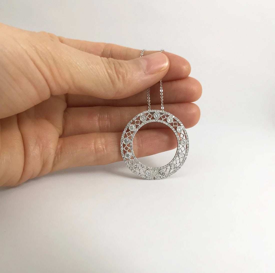 Italian Diamond Circle Pendant Necklace in 18K White Gold 1.28 CTW, 6.12 Grams - 4