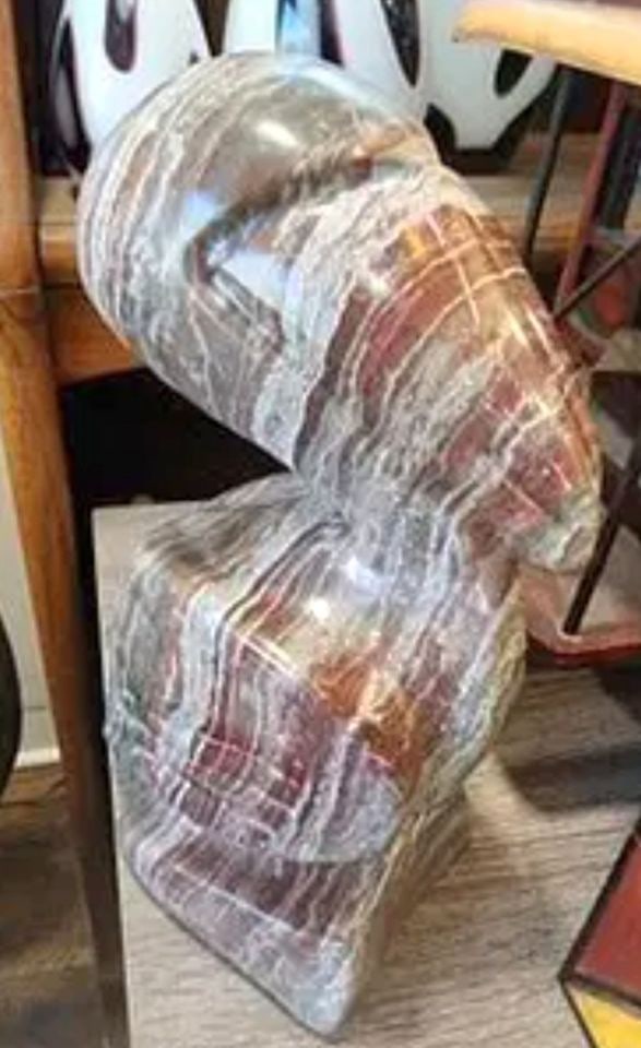 Wonderful Mid-Century Marble Abstract Sculpture of Pelican. 12"h x 10"w x 5"d: Title: Wonderful Mid-Century Marble Abstract Sculpture of Pelican. 12"h x 10"w x 5"d Description: Wonderful Mid-Century Marble Abstract Sculpture of Pelican. 12"h x 10"w x 5"d Please note that this lo