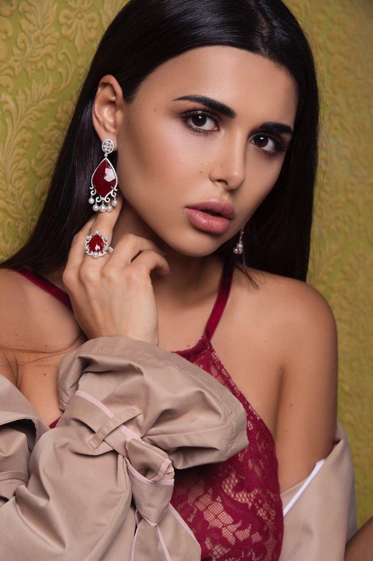 Natkina Pearl Ruby Diamond White Gold Baroque Fashion Ring - 10