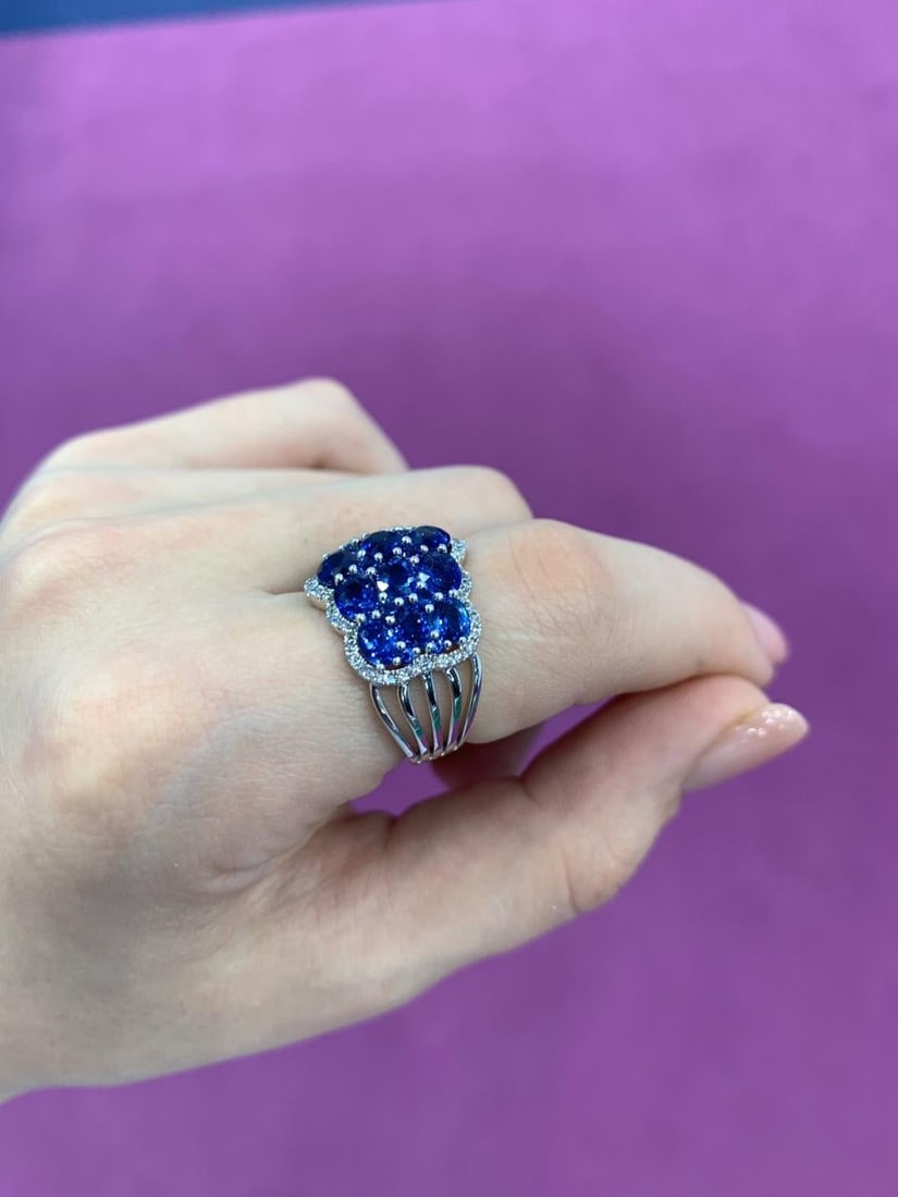 Rare Blue Sapphire White Diamond Dome White Gold Rare Ring - 18
