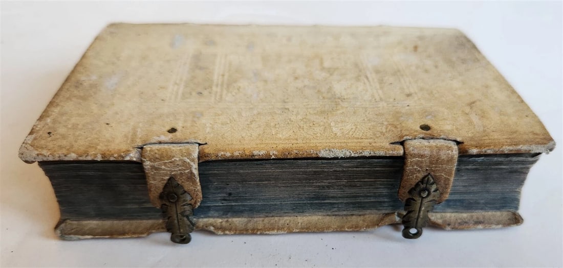1750 INSTUCTIO CONFESSARII antique HAND TOOLED PIGSKIN BINDING w/CLASPS Theology - 3