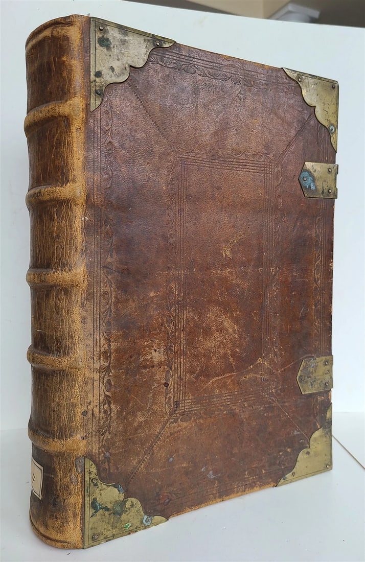 1751 - 1786 MISSALE ROMANO-SERAPHICUM antique FOLIO w/ METAL CORNERS & CLASPS (1 of 15)