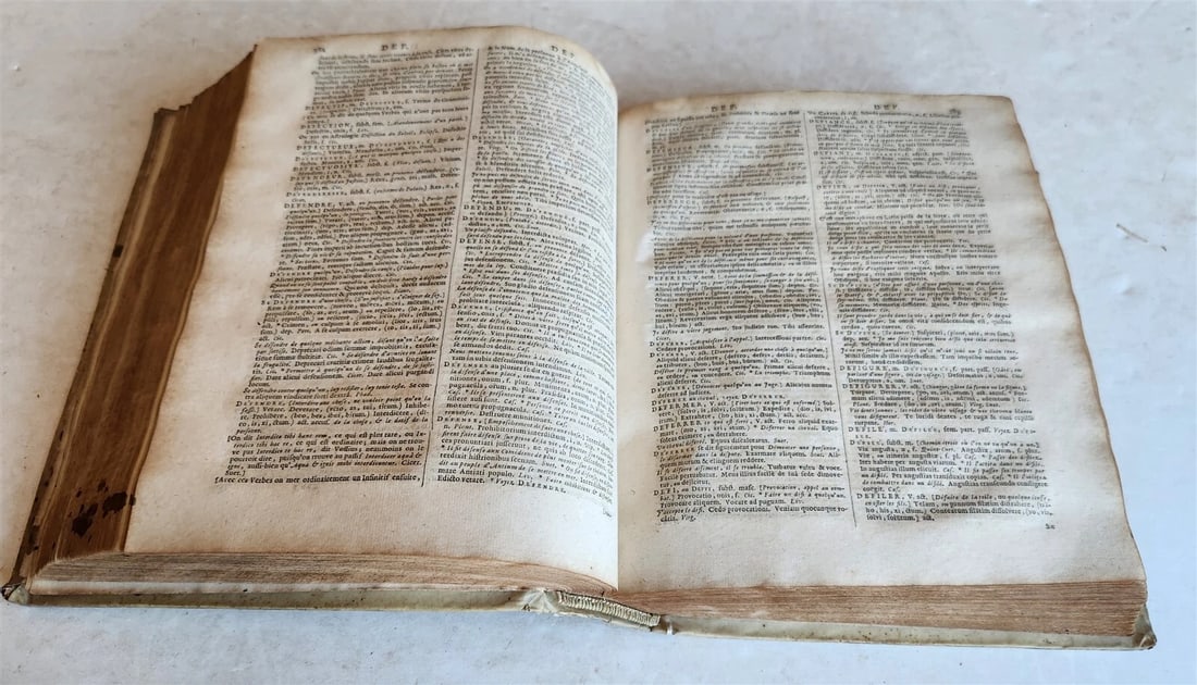 1710 LATIN FRENCH DICTIONARY antique w/ BLIND STAMPED VELLUM BINDING - 7