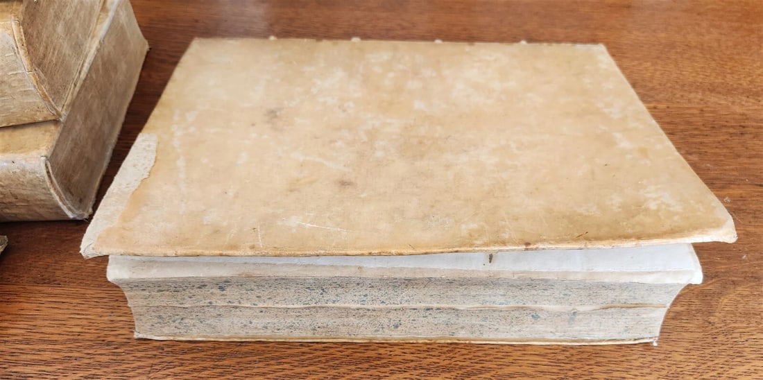 1556 LAW BOOK Corpus Juris Civilis PANDECTARUM antique MASSIVE FOLIO vellum - 2