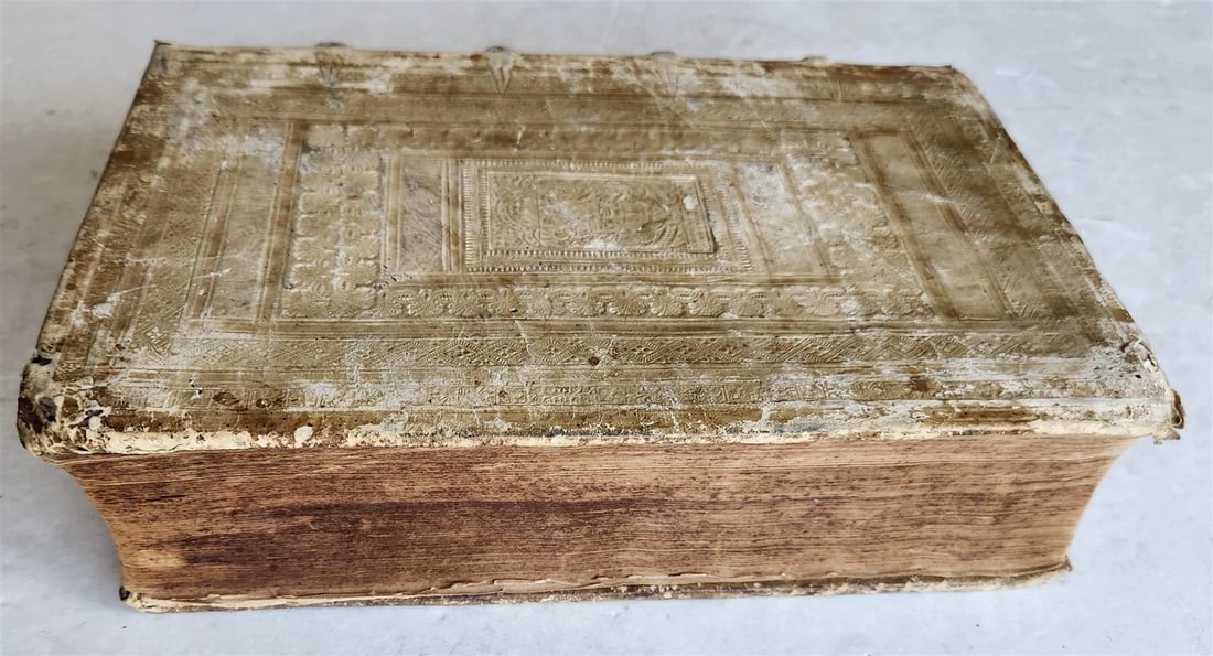 1567 COLLOQVIA by MARTIN LUTHER antique PIGSKIN BOUND FOILIO - 4