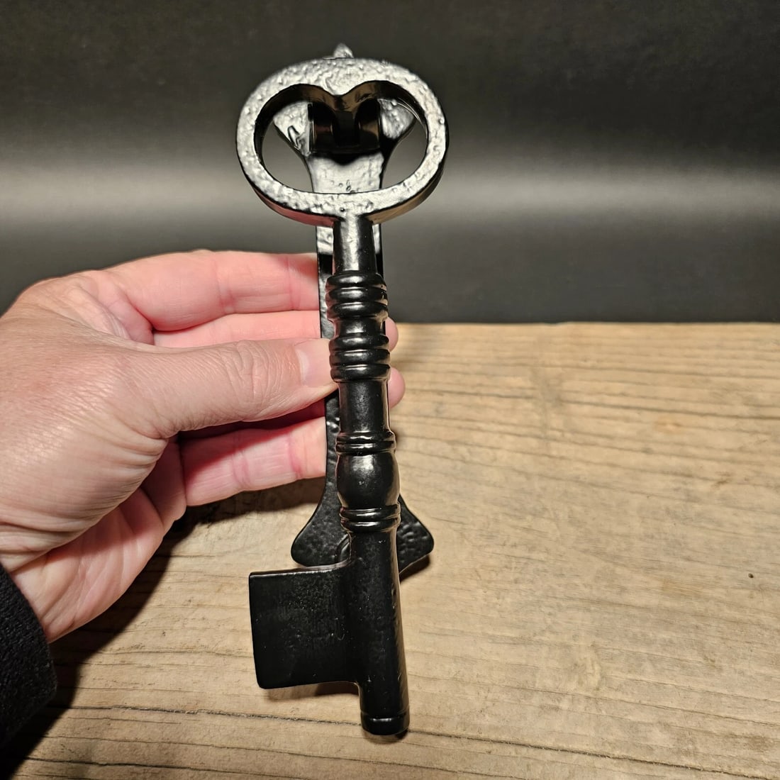 Black Cast Iron Key Door Knocker - 16