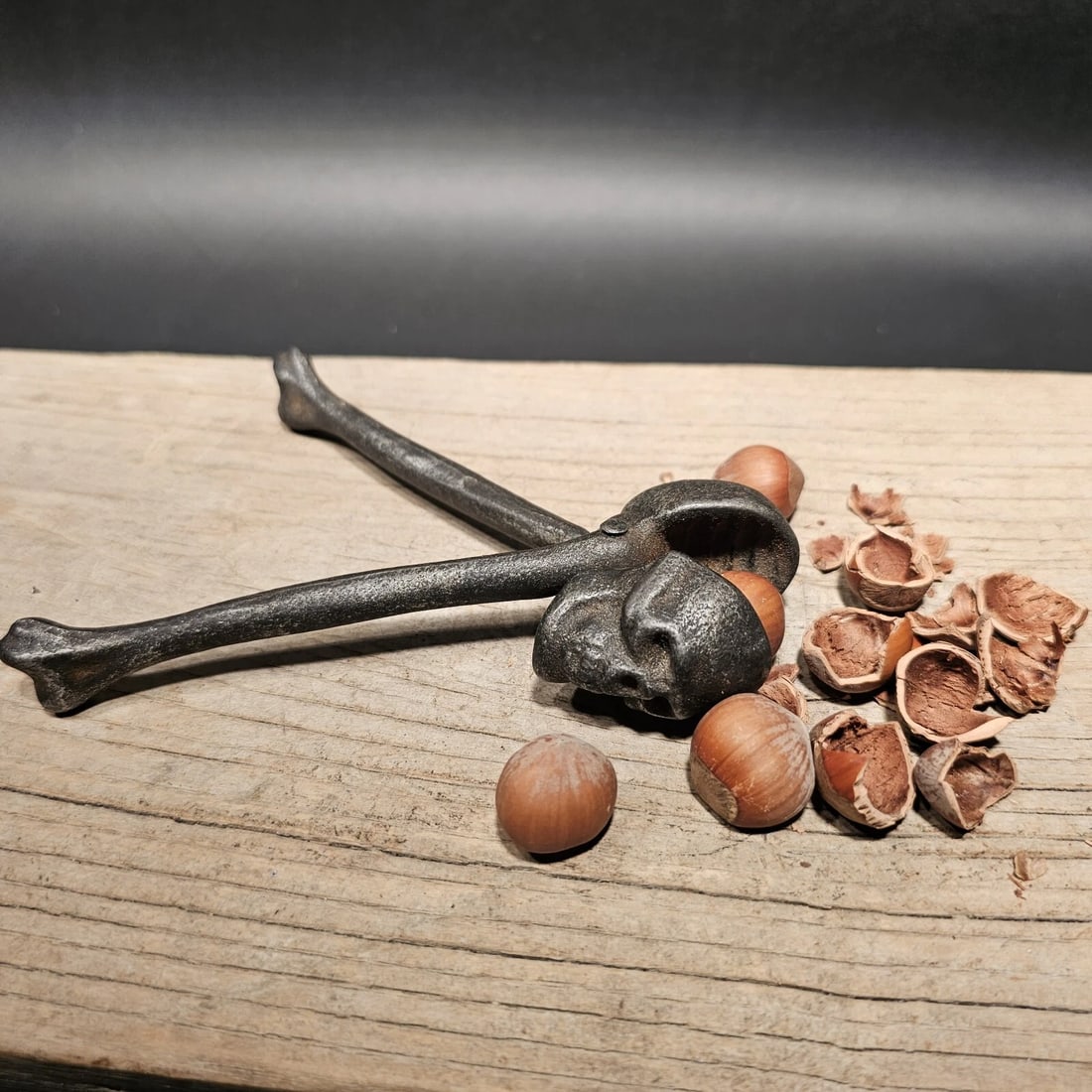 Skull Bones Nut Cracker - 14