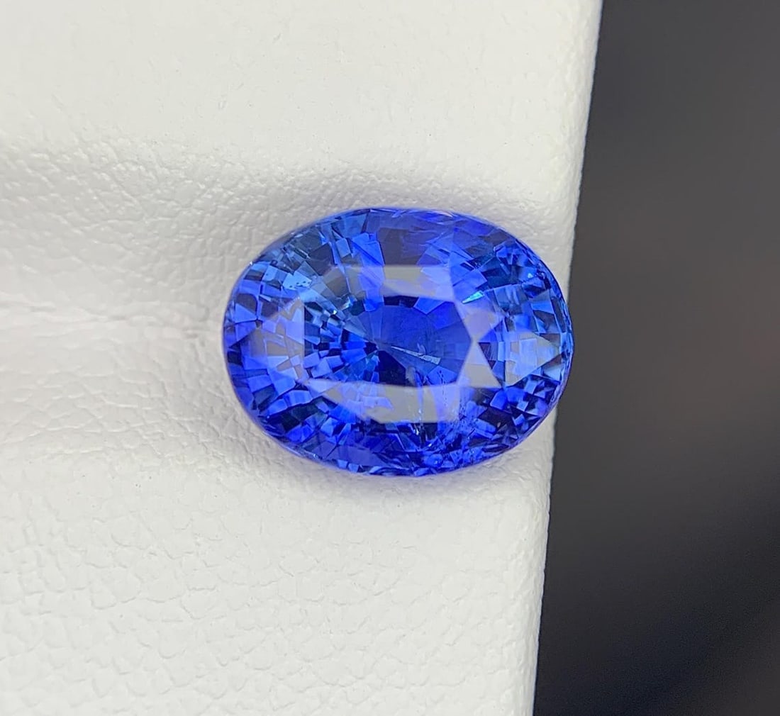 Natural Blue Sapphire: Faceted Oval Cut Gemstone For Jewelry 6.02 CTs - 4
