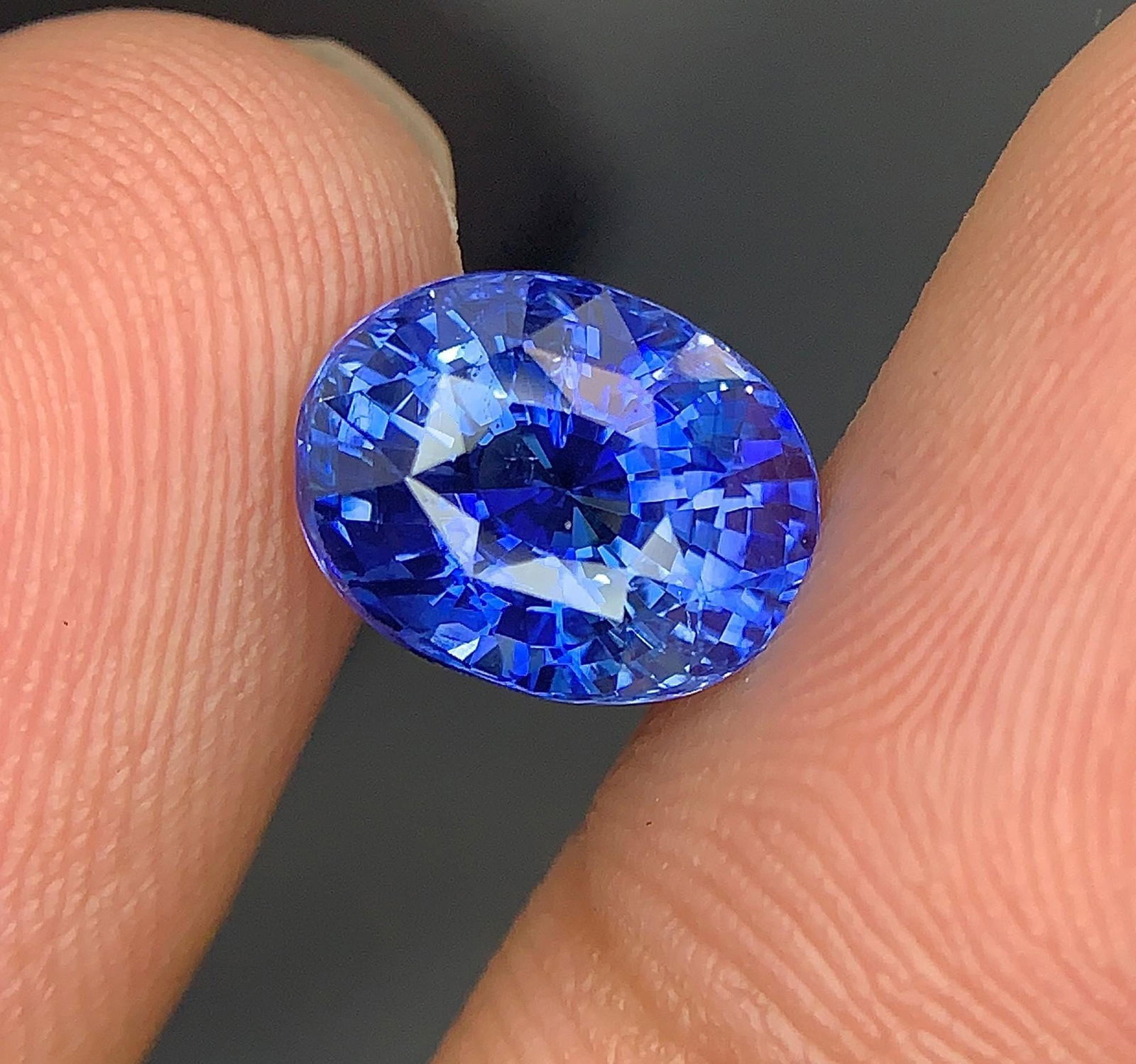 Natural Blue Sapphire: Faceted Oval Cut Gemstone For Jewelry 6.02 CTs - 9