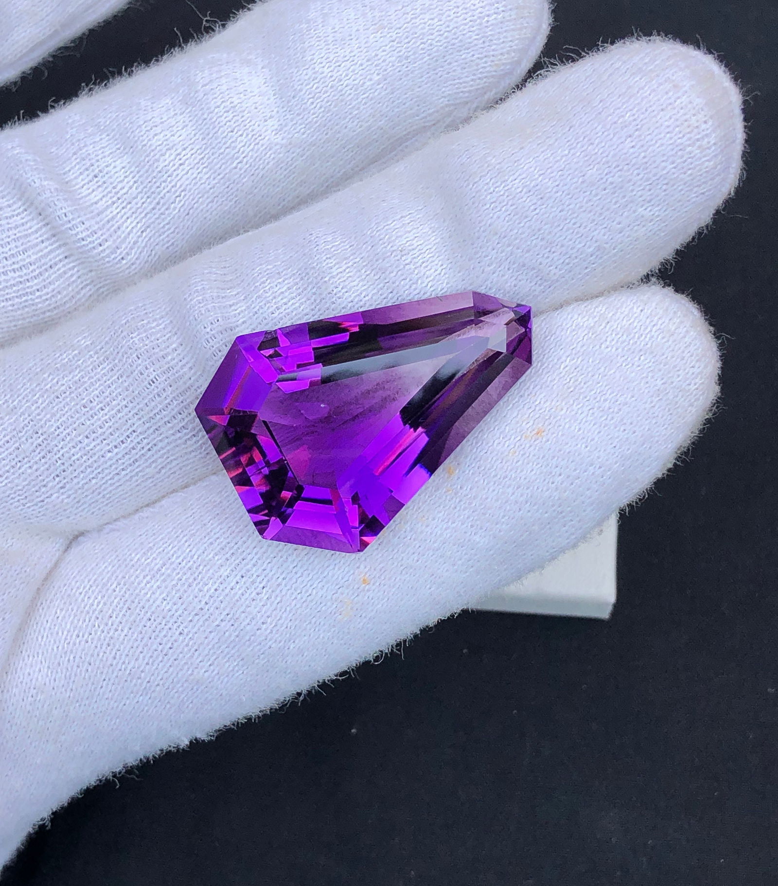Trillion Cut Amethyst Gemstone: 49.30 Carats, February Birthstone - 6