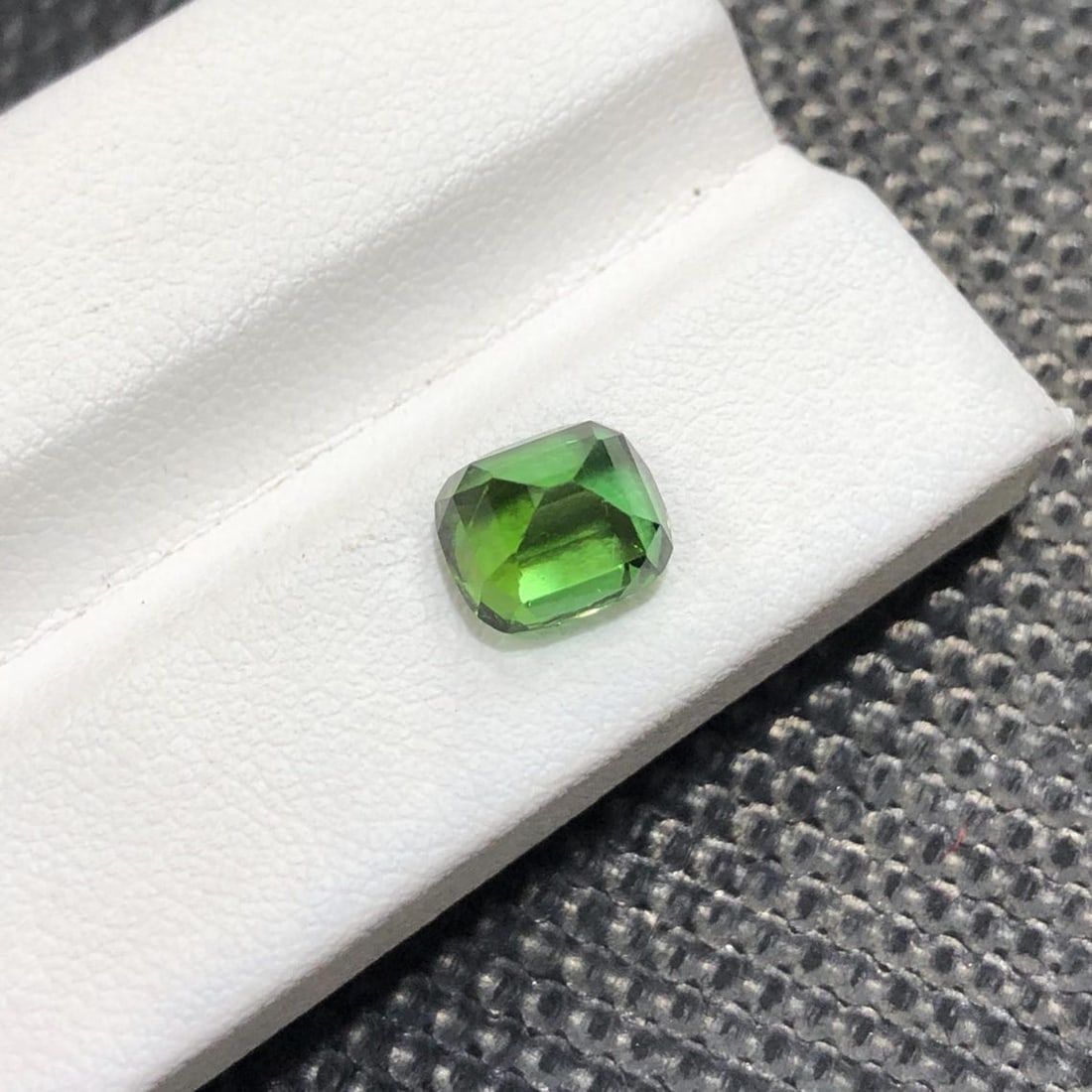 Forest Green Tourmaline Gemstone: 2.80 Carat Cushion Cut - 9