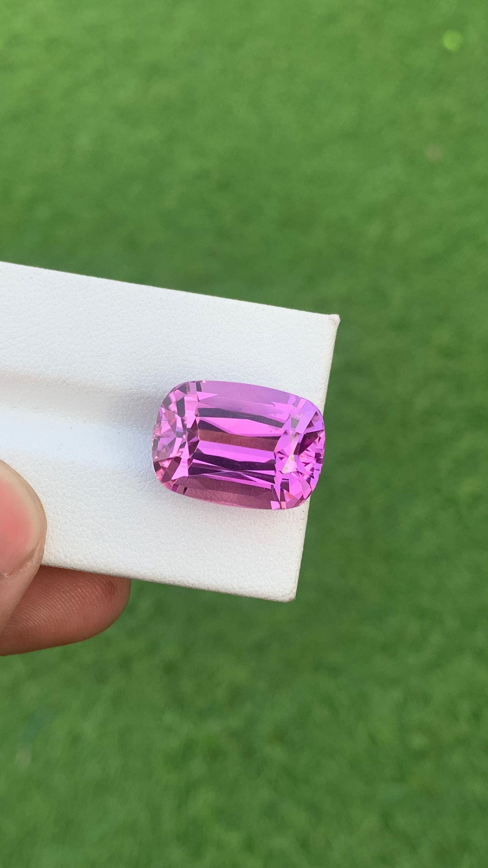 23.30 Carat Necklace Size Kunzite Cushion Cut Gemstone From Afghanistan - 15