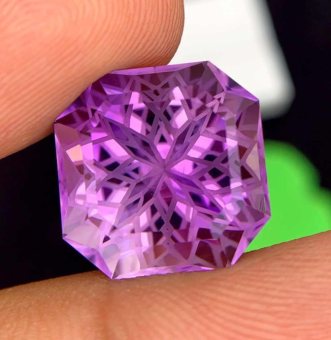 Flower Cut Amethyst Gemstone: Square Asscher, February Birthstone (17.57 Carats) - 3