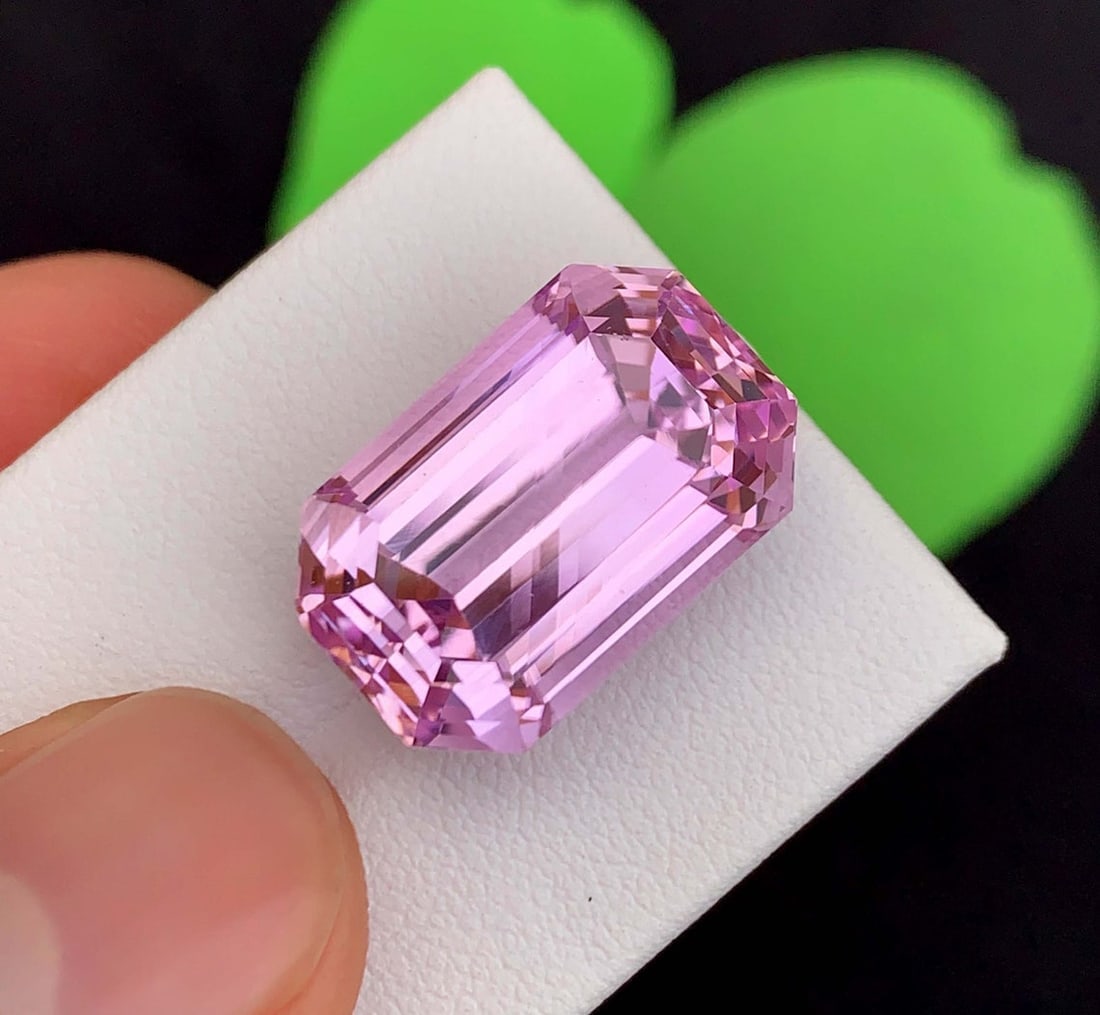 Pink Kunzite Gemstone: 27.17 Carat Faceted Emerald Cut, November Birthstone - 3