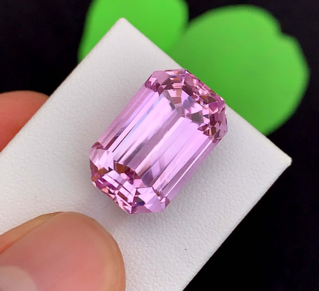 Pink Kunzite Gemstone: 27.17 Carat Faceted Emerald Cut, November Birthstone - 4