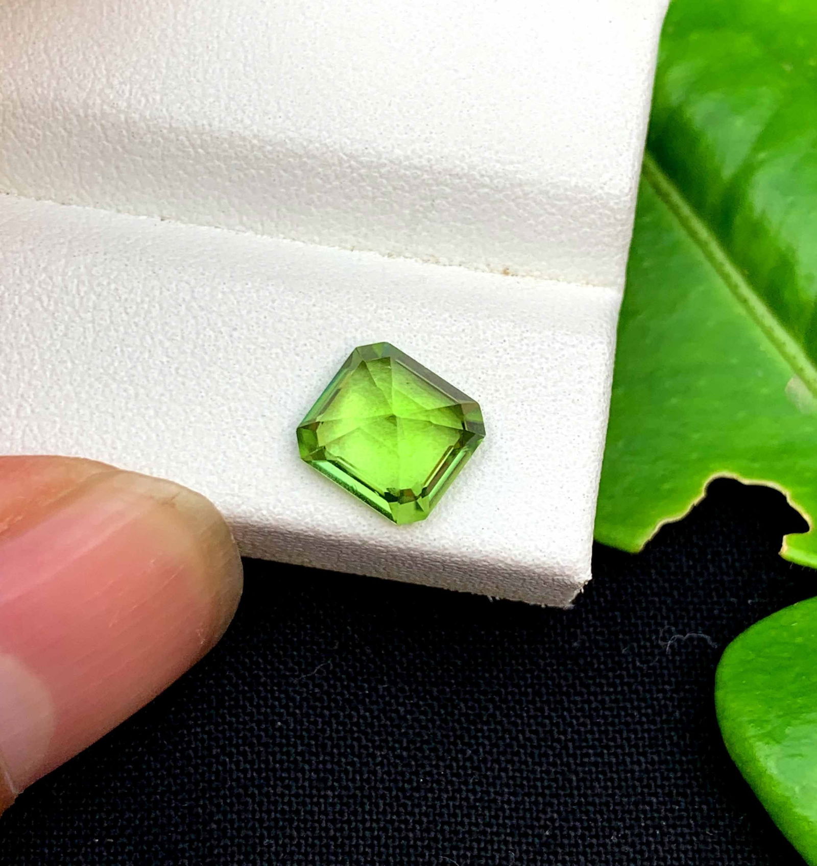 Natural Peridot Gemstone: 2.35 ct Asscher Cut, Pakistan - 10