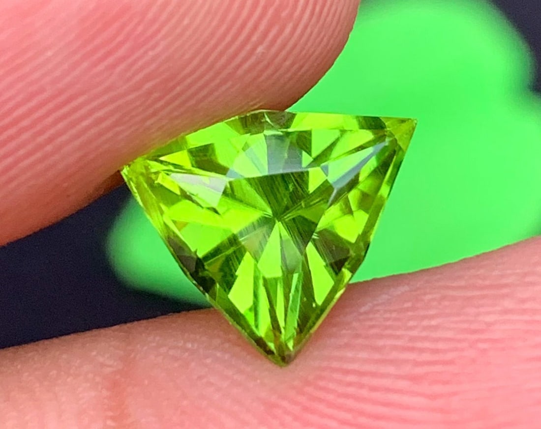 Natural Peridot Gemstone: 3.50 Carat Fancy Cut Loose Stone - 2
