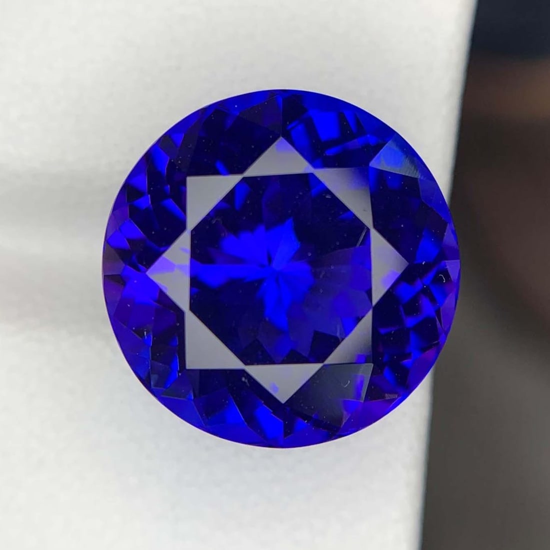 Natural D Block Tanzanite Loose Gemstone Round Shape Ring size For Making Jewelry: Title: Natural D Block Tanzanite Loose Gemstone Round Shape Ring size For Making Jewelry Description: Supplies for making crafts Materials: Gemstone: Tanzanite Natural