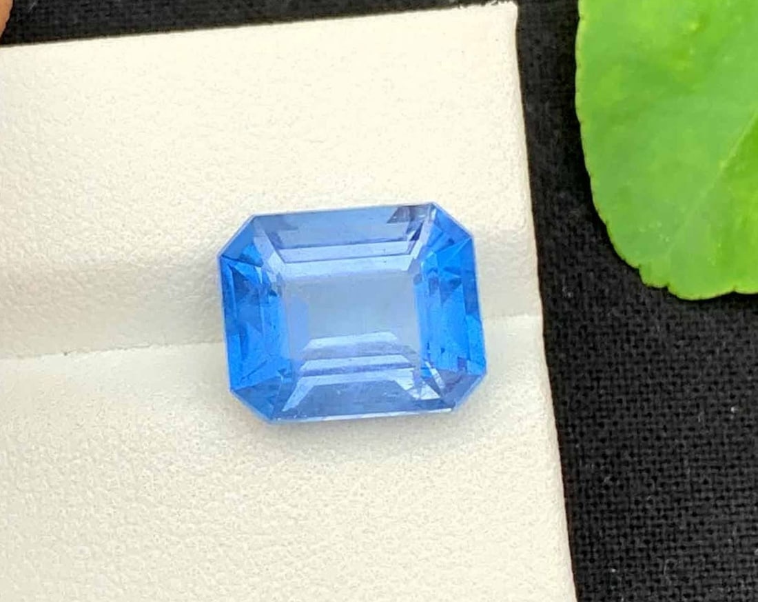 Santa Maria Aquamarine Gemstone: Natural Beryl, March Birthstone (6.85 Carats): Title: Santa Maria Aquamarine Gemstone: Natural Beryl, March Birthstone (6.85 Carats)Description: Supplies for making crafts Materials: Gemstone: Aquamarine Carat weight: 6.85 