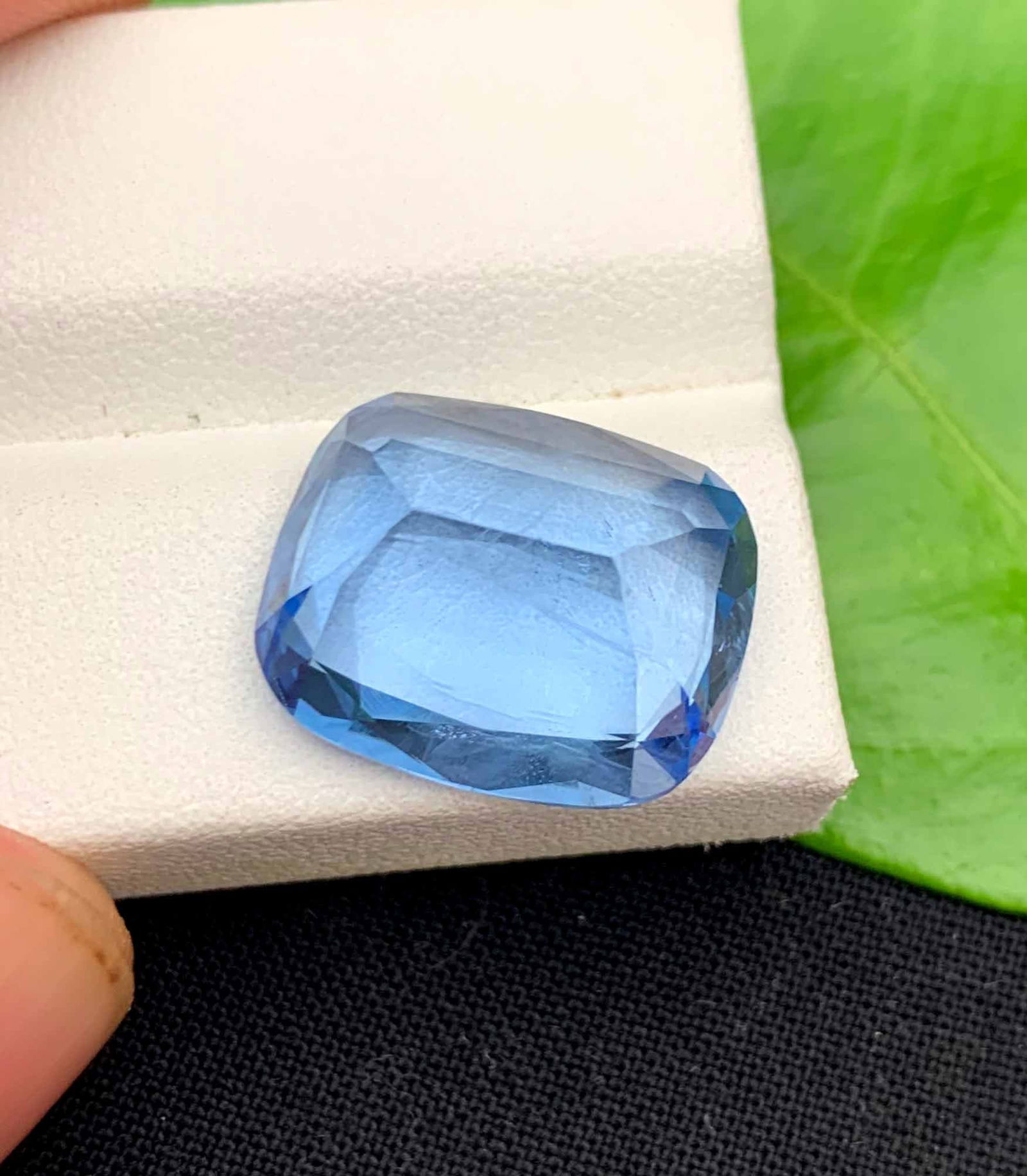 Santa Maria Aquamarine Gemstone: 13.15 Carat Emerald Cut Beryl - 8