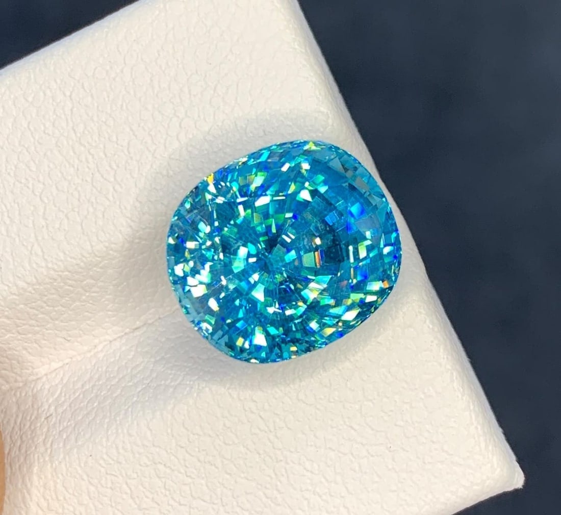 Cambodian Blue Zircon Gemstone : 13.93 CT Cushion Cut - 3