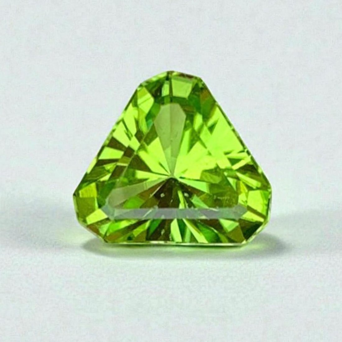 Natural Peridot Gemstone: 2.38 Carat Fancy Cut, August Birthstone (1 of 11)