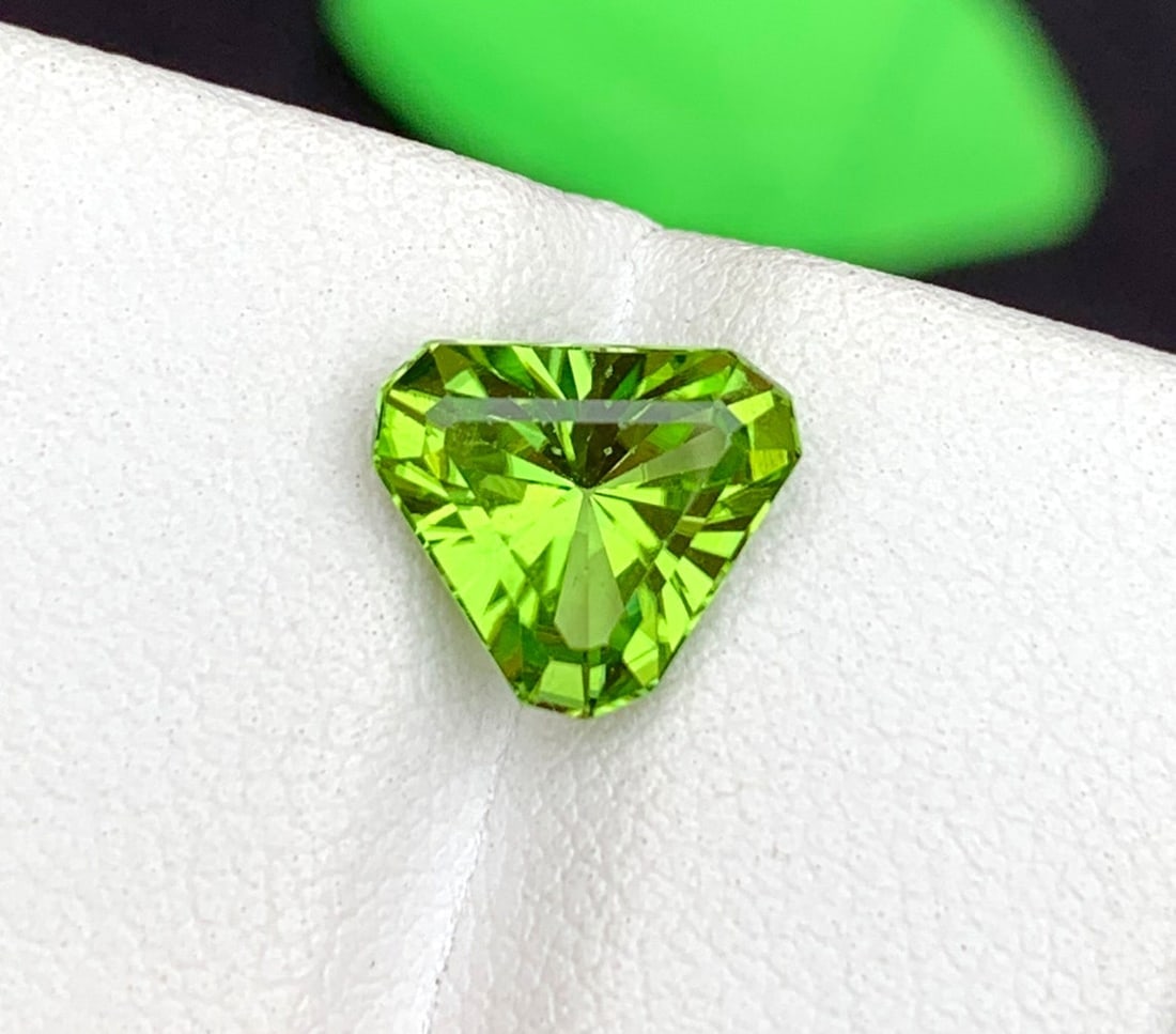 Natural Peridot Gemstone: 2.38 Carat Fancy Cut, August Birthstone - 5