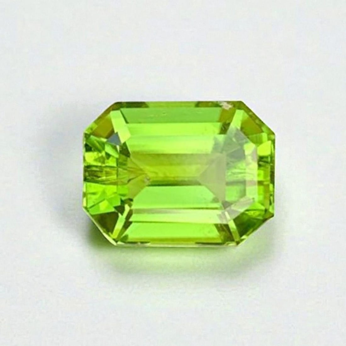 Natural Emerald Cut Peridot Gemstone: August Birthstone, Pakistan Origin: Title: Natural Emerald Cut Peridot Gemstone: August Birthstone, Pakistan Origin Description: Supplies for making crafts Materials: Gemstone: Peridot Natural Peridot Gem