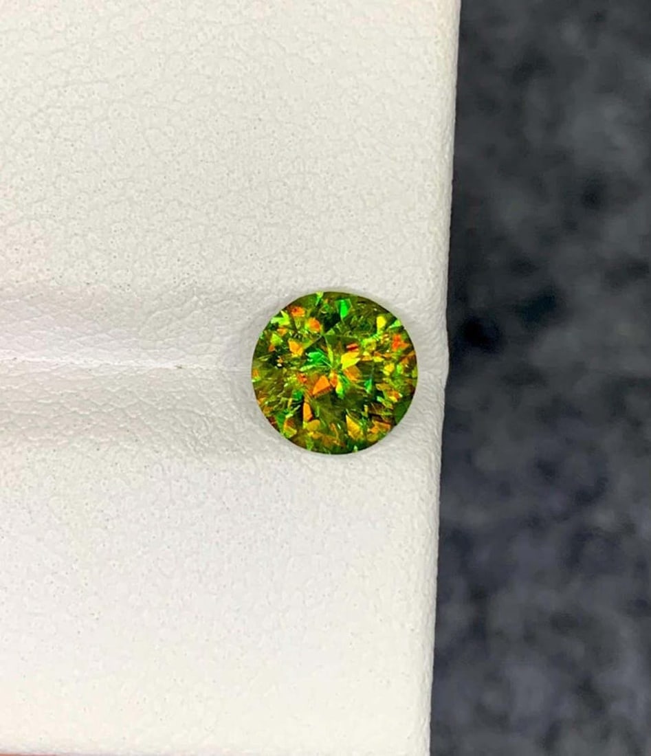 Green Chrome Sphene Gemstone: Round Cut Titanite, June Birthstone - 2