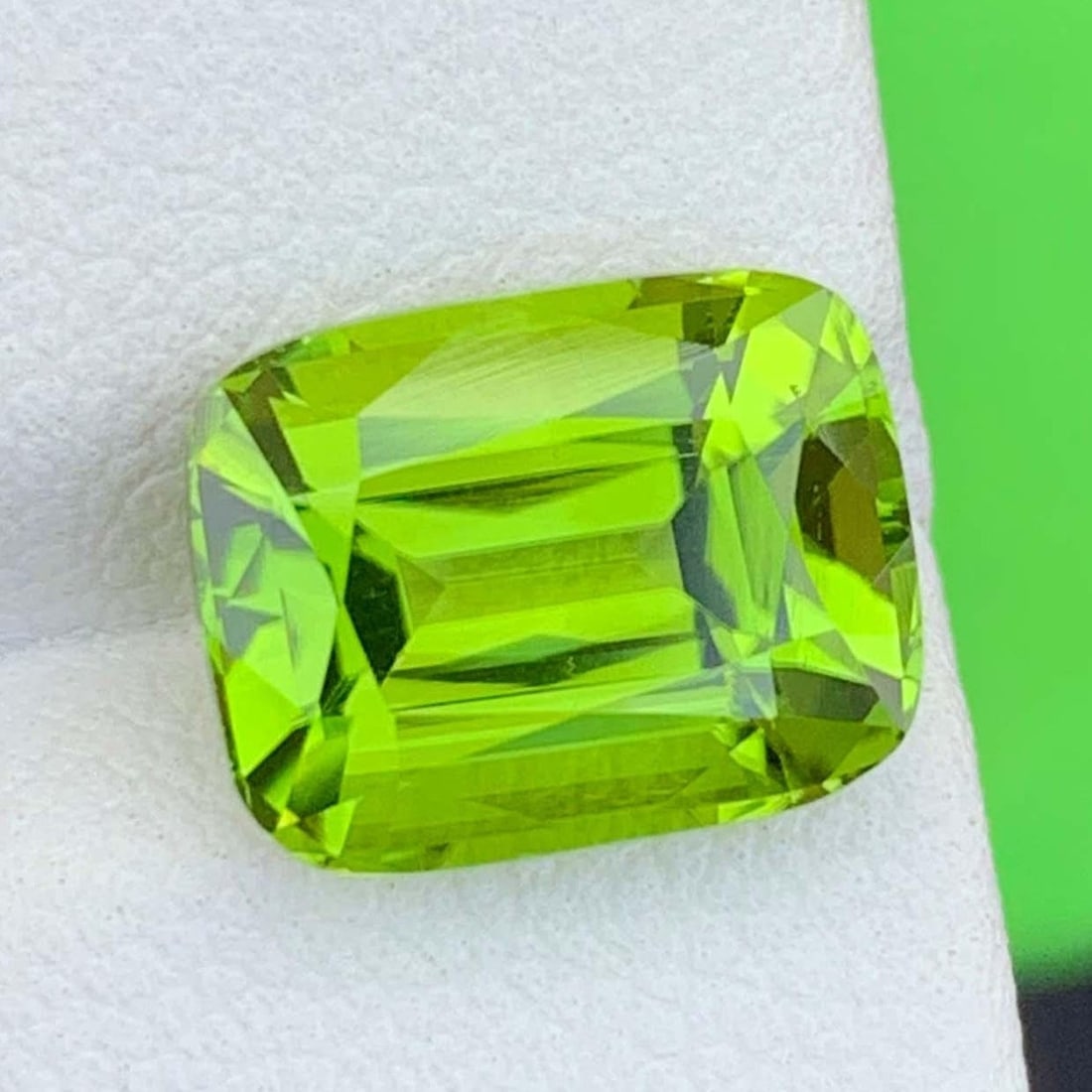 Natural Peridot Gemstone: 4.44 Carat Cushion Cut, August Birthstone - 3