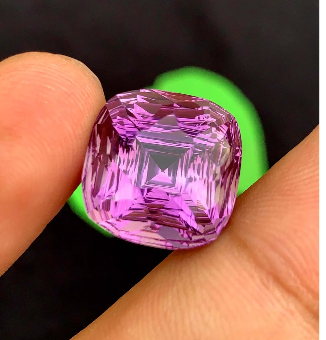 Natural Amethyst Gemstone: Exquisite Fancy Cut, February Birthstone (23.60 Carats) - 2