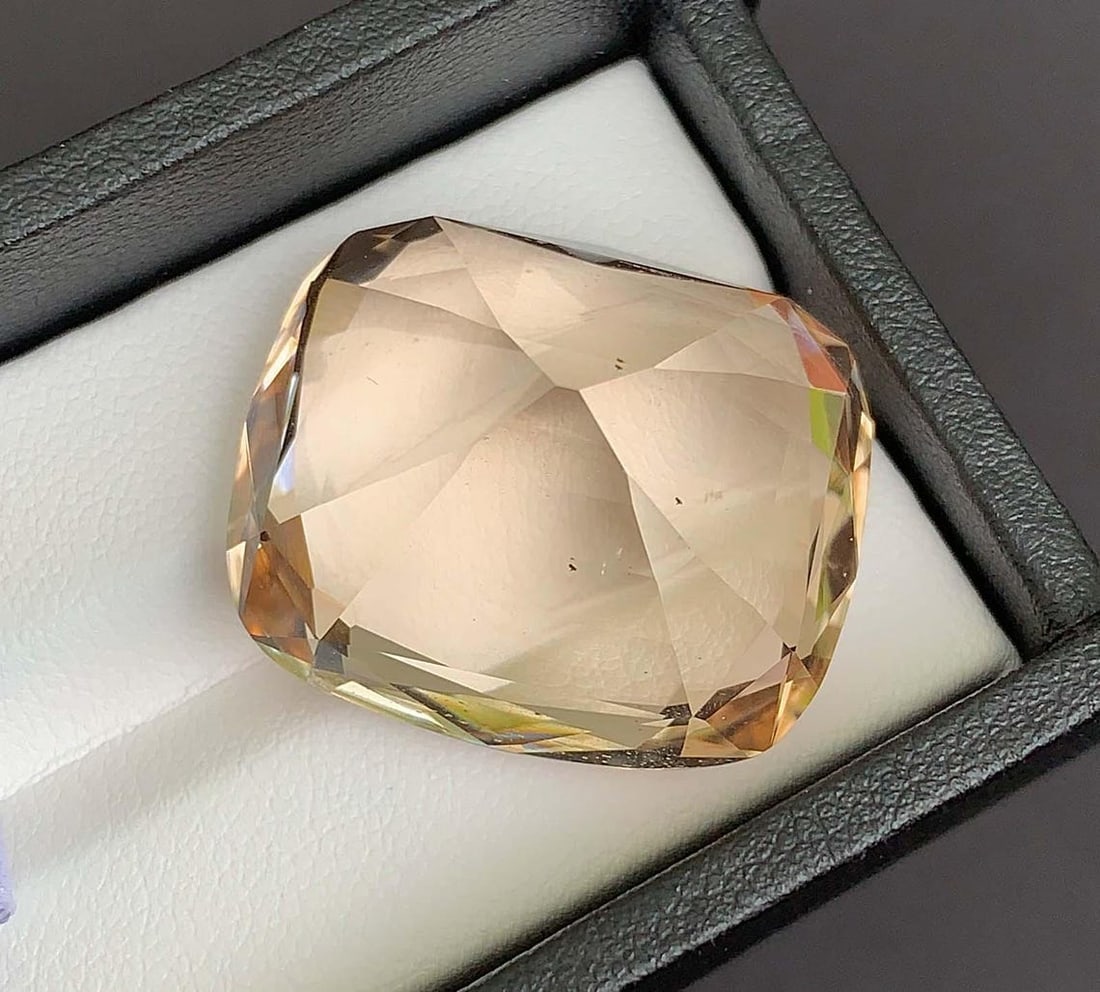 Natural Imperial Topaz Gemstone: Golden Cushion Cut, 75.60 Carats - 3
