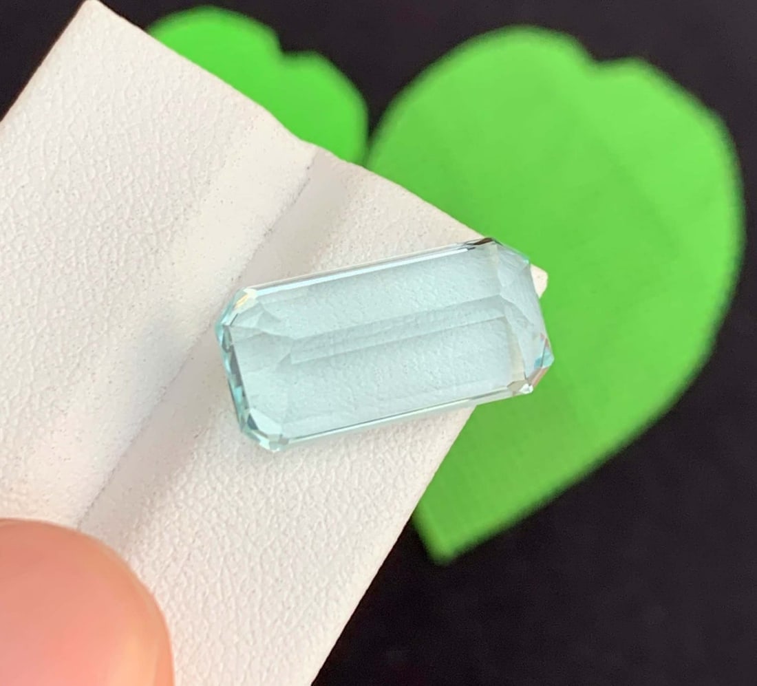 Natural Aquamarine Gemstone: 11.75 Carat Emerald Cut, Pakistan Origin - 6