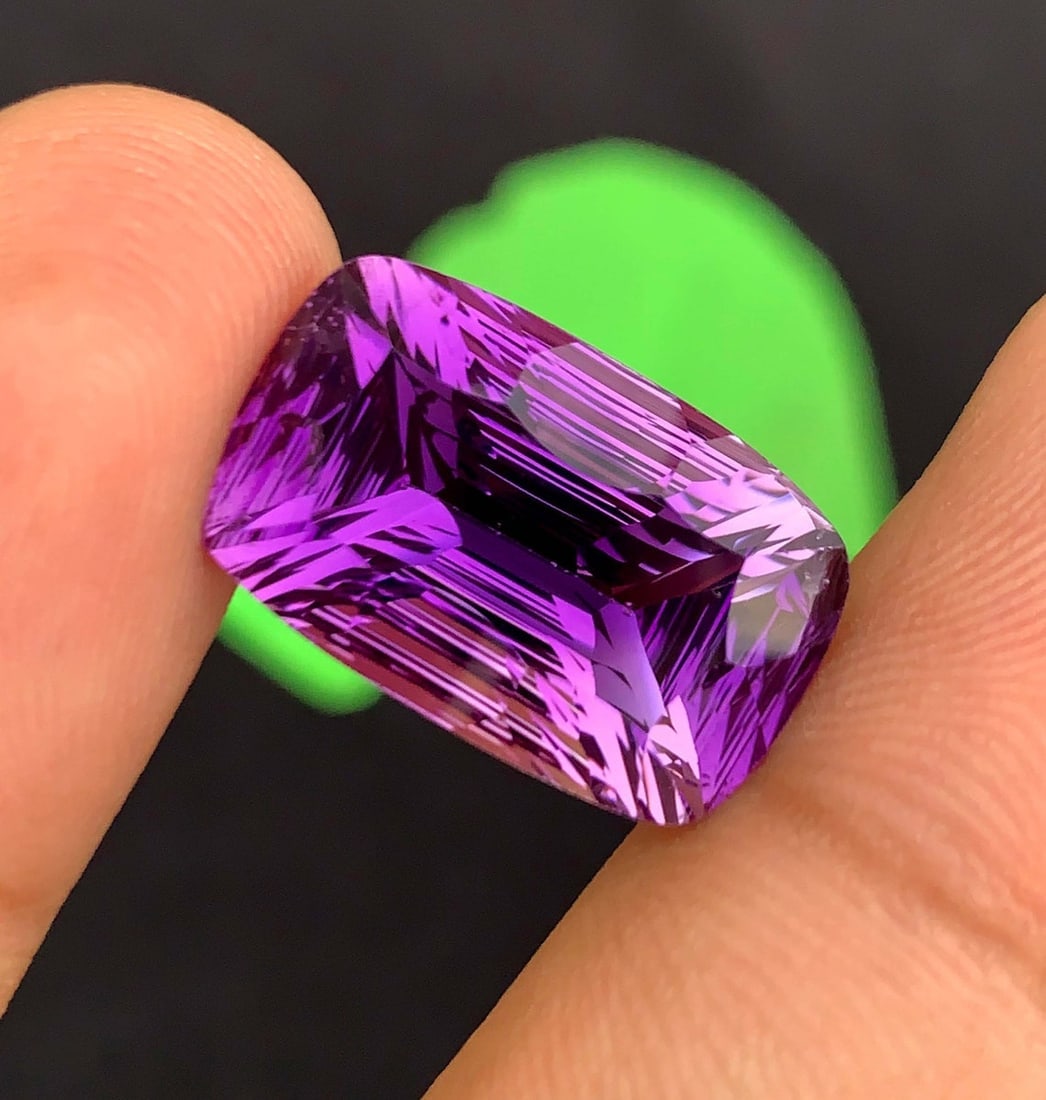 Natural Amethyst Gemstone: Exquisite Fancy Cut, February Birthstone (16.53 Carats) - 5