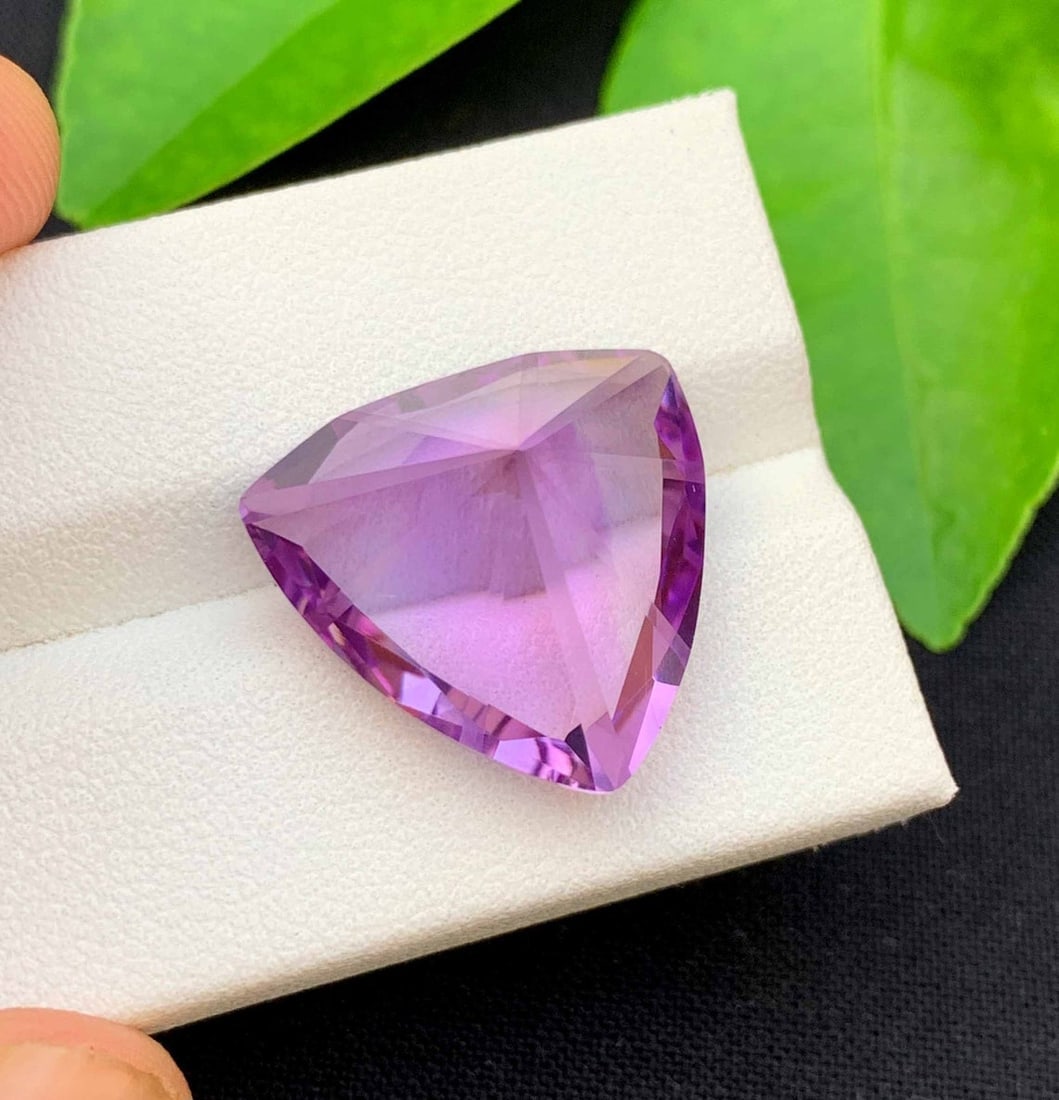 Trillion Cut Amethyst Gemstone: 17.65 Carat February Birthstone - 4