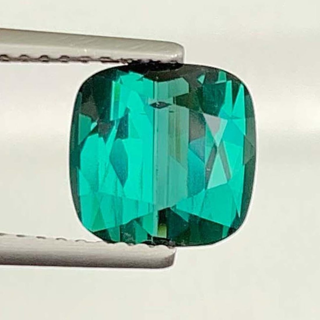 Cyan Blue Tourmaline Gemstone: Natural October Birthstone, Africa (2.73 CT): Title: Cyan Blue Tourmaline Gemstone: Natural October Birthstone, Africa (2.73 CT) Description: Supplies for making crafts Materials: Gemstone: Tourmaline Cyan Blue Tou