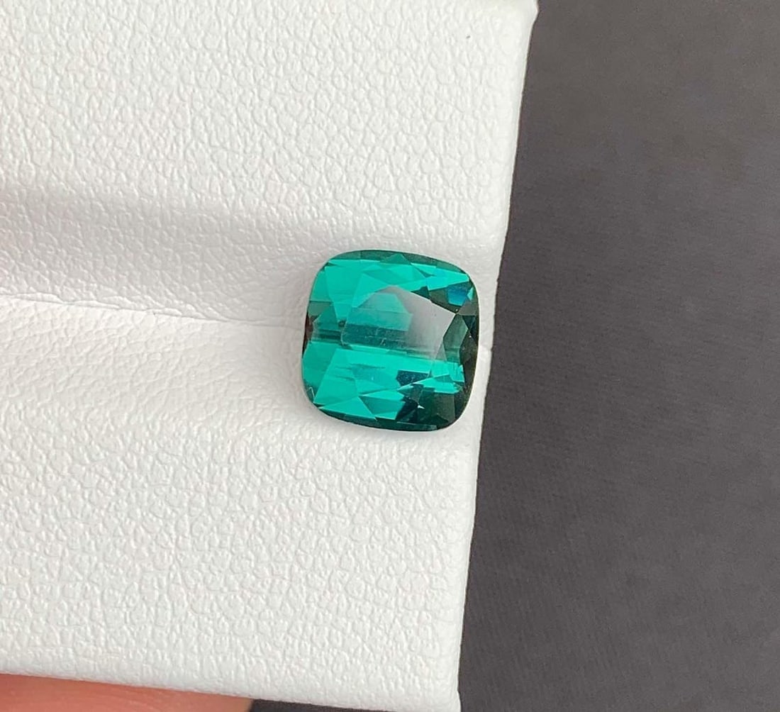 Cyan Blue Tourmaline Gemstone: Natural October Birthstone, Africa (2.73 CT) - 4
