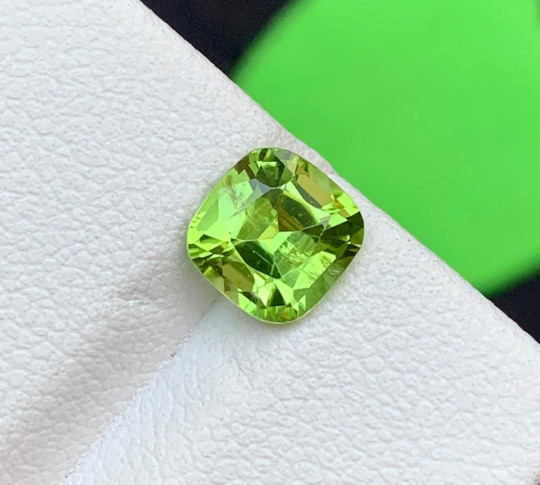 Natural Green Peridot Gemstone: Cushion Cut August Birthstone - 5