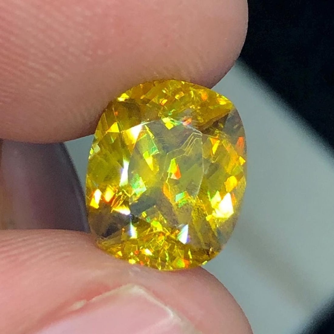 3.34 Carat Yellow Sphene Gemstone: Cushion Cut Titanite: Title: 3.34 Carat Yellow Sphene Gemstone: Cushion Cut Titanite Description: " Supplies for making crafts Materials: Gemstone: Sphene Carat weight: 3.340 Shpene Details: • Weight : 3.340 carat &#