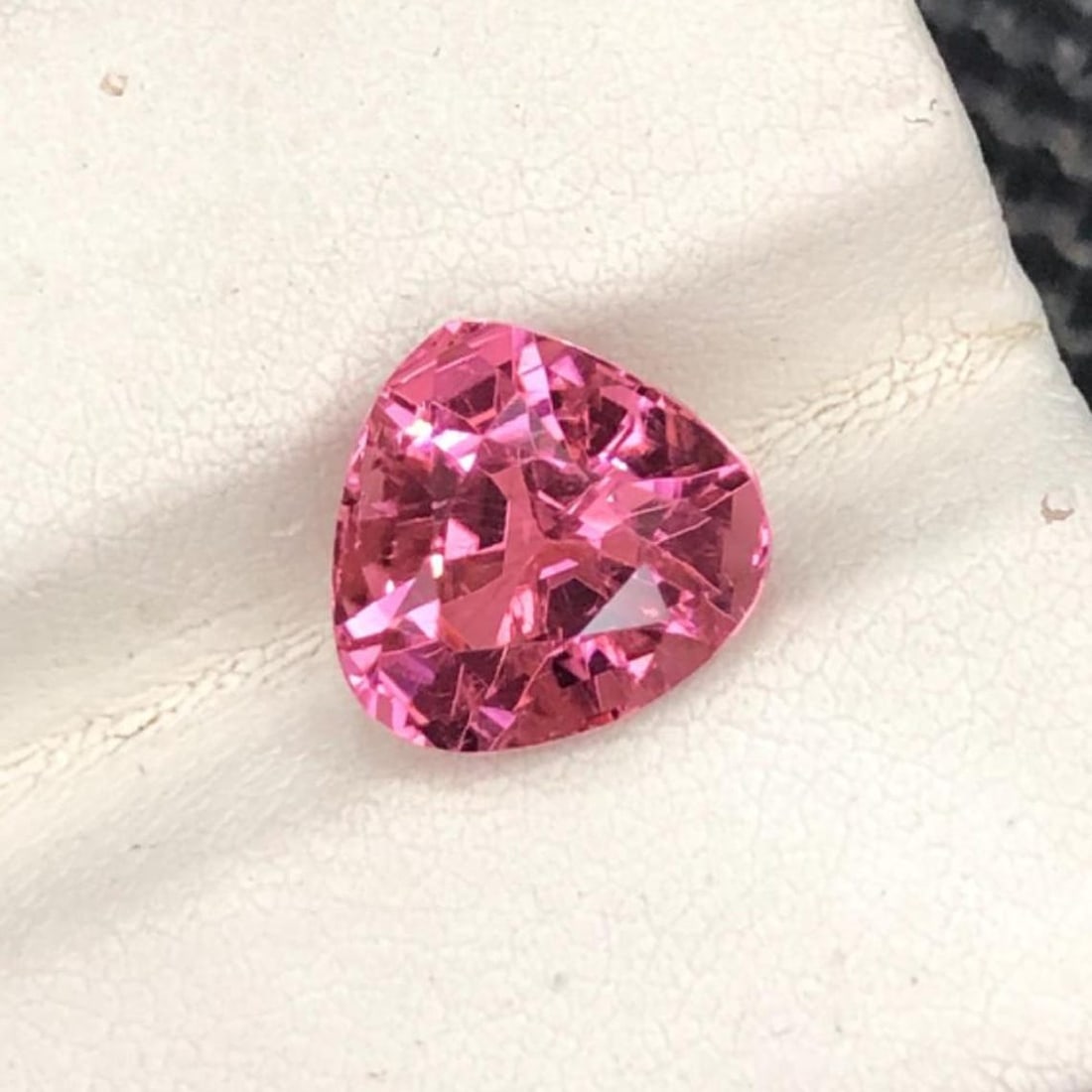 Hot Pink Tourmaline Gemstone: 3.90 Carat Afghan Trillion Cut: Title: Hot Pink Tourmaline Gemstone: 3.90 Carat Afghan Trillion Cut Description: " Supplies for making crafts Materials: Gemstone: Tourmaline Carat weight: 3.90 Tourmaline Details: • Weight : 3.