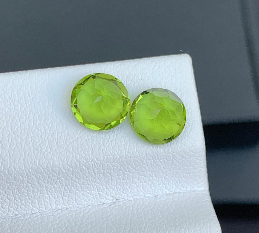 Round Cut Peridot Pair Gemstone: Natural August Birthstone 3.05 CTs - 2