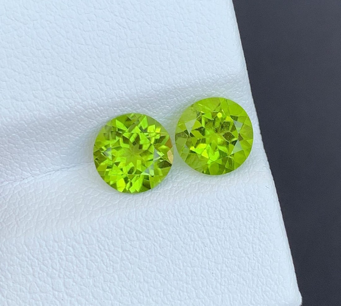 Round Cut Peridot Pair Gemstone: Natural August Birthstone 3.05 CTs - 5