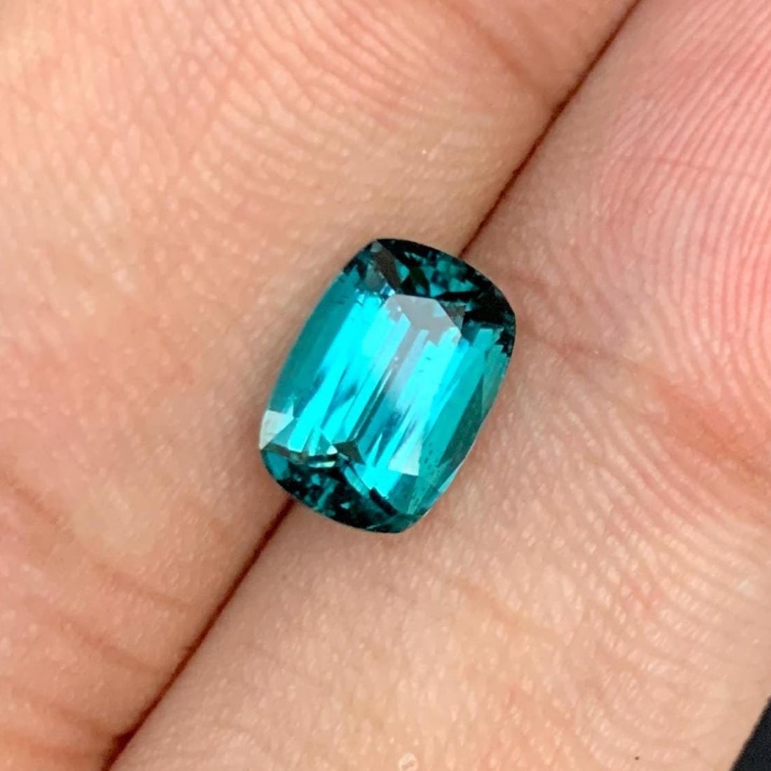 Indicolite Tourmaline Gemstone: 2.50 Ct Cushion Cut, Afghanistan: Title: Indicolite Tourmaline Gemstone: 2.50 Ct Cushion Cut, Afghanistan Description: Supplies for making crafts Materials: Gemstone: Tourmaline Carat weight: 2.50 Weight : 2.50 Carats. Dimension : 9.3