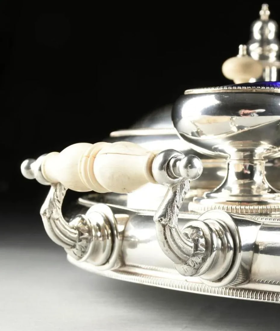 English Early 20th Century Silver Plate Lazy Susan Round Server Joseph Elliot and Sons Sheffield - 10