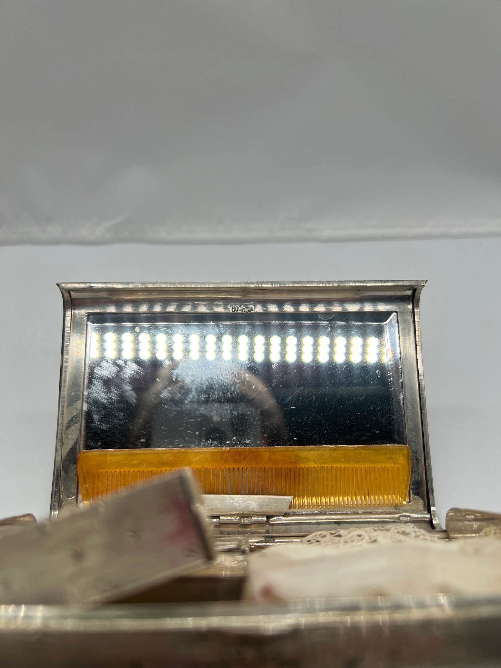 Antique Italian 800 Hand Chased Silver & Ruby Inset Minaudière Vanity Case - 9