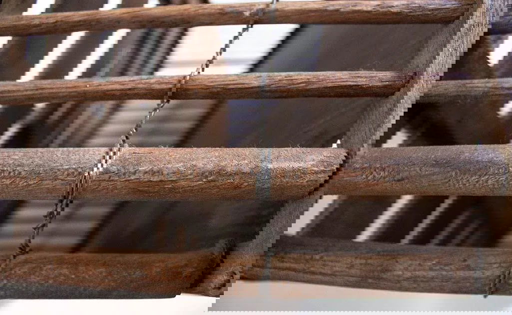 Antique Country Chicken Coop - Poultry Cage - Great Coffee Table - 12