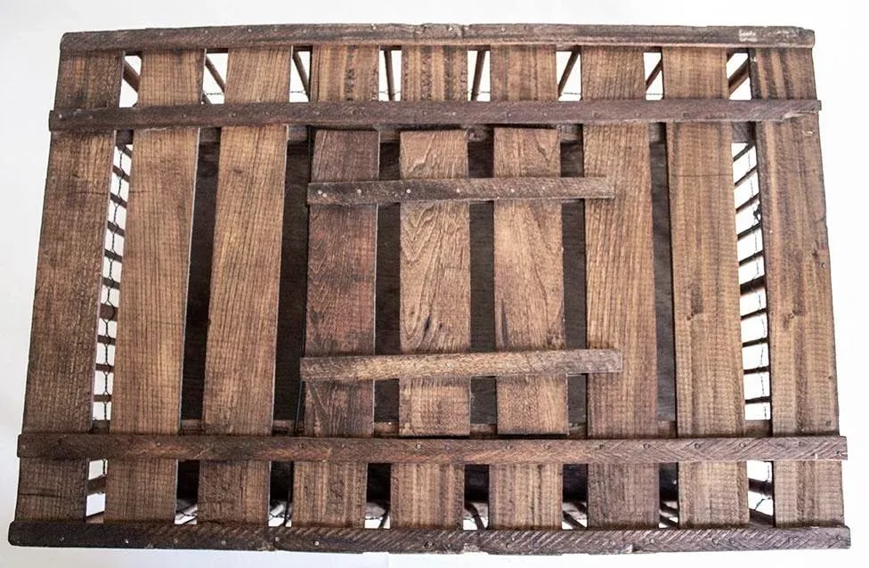 Antique Country Chicken Coop - Poultry Cage - Great Coffee Table - 8