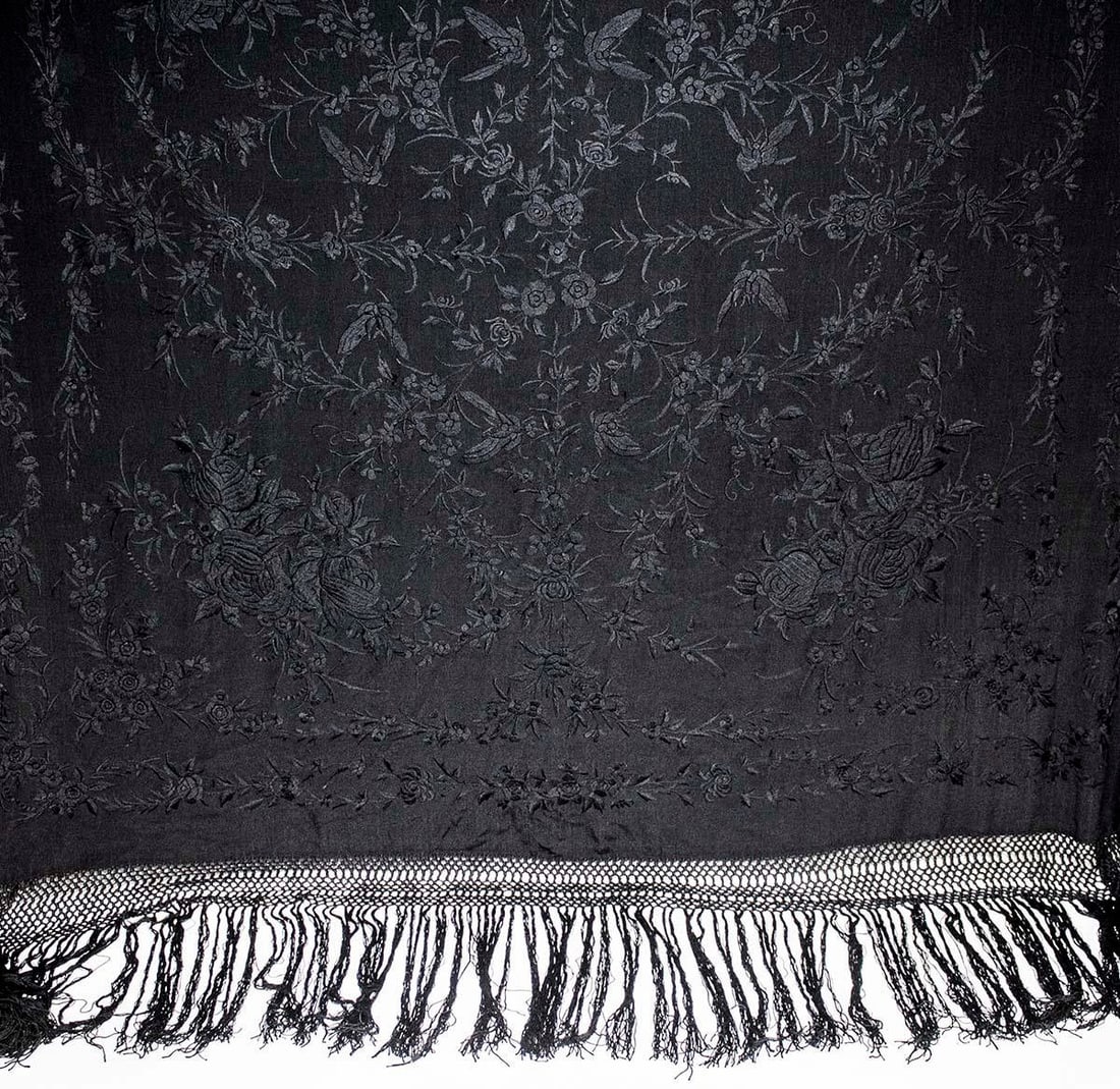 Antique Flaminco Fringed Piano Shawl Midnight Black - Outstanding - 9