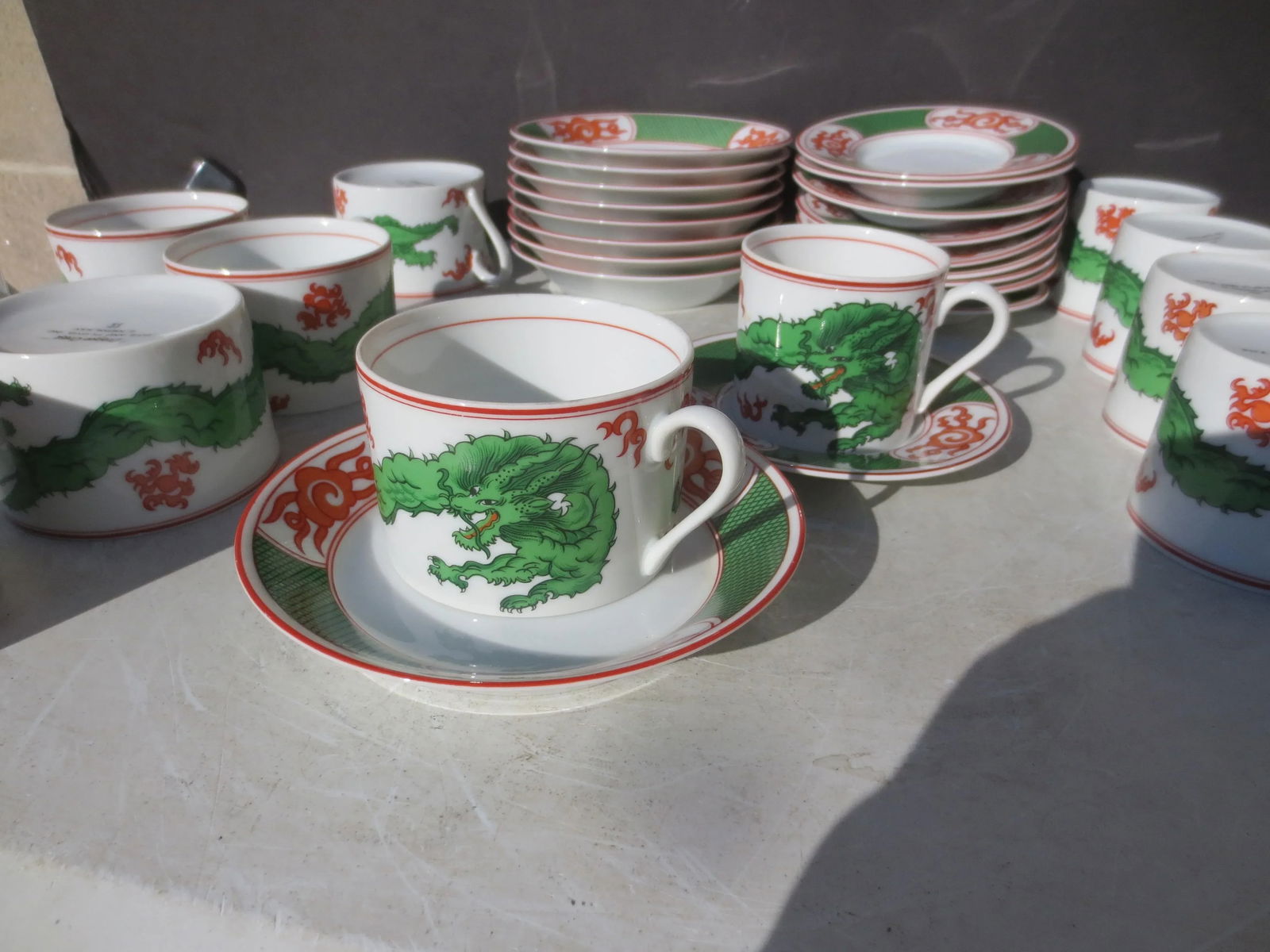 Fitz and Floyd Dragon Crest Coffee and Expresso Cups and Saucers, Set of 36 - 4